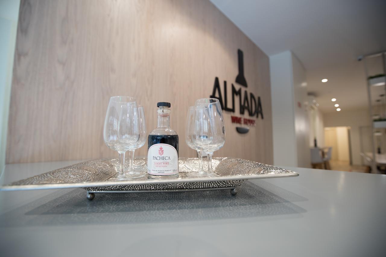 Almada Wine House - Tourism Apartments Porto Exterior foto